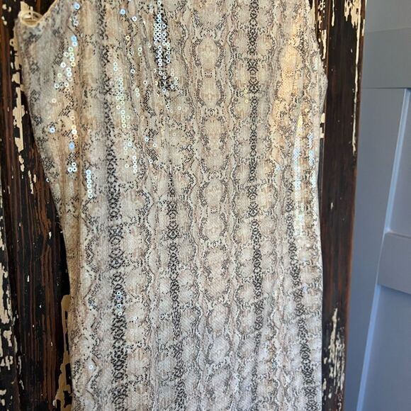 Free People Endless Rose NWT sequined spaghetti strap metallic cocktail dress. - Picture 4 of 12